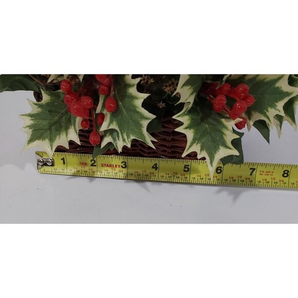 Kitch Wood Basket Cabin Decorative Winter Christmas Scene 6"x 4" x 8" tall - Picture 9 of 12